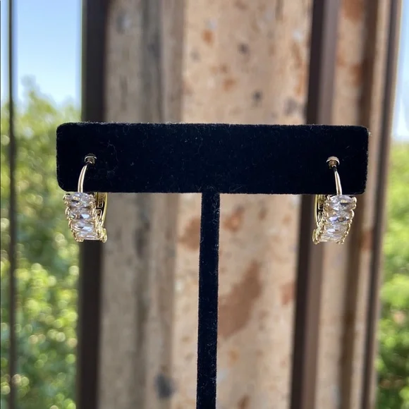 Elegant Gold and Zirconia Huggie Hoops! - Picture 9 of 10